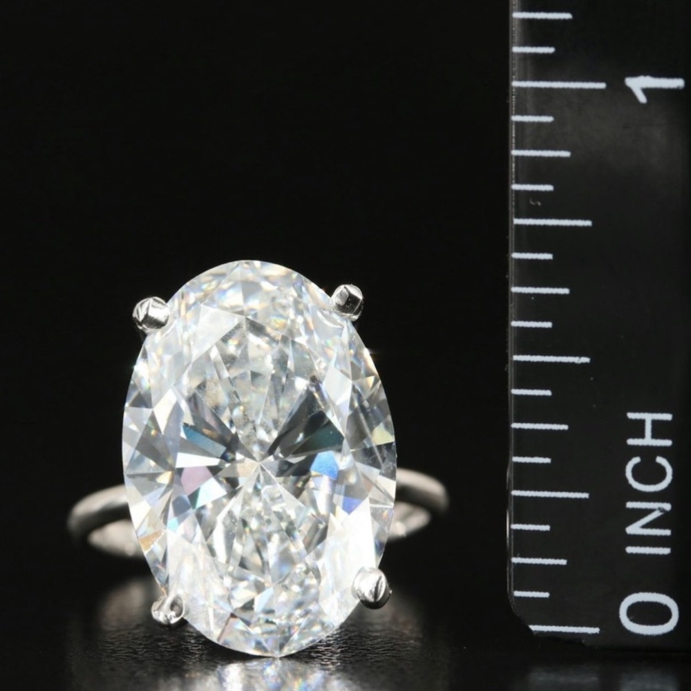 Platinum 11.17 Carat diamond solitaire
